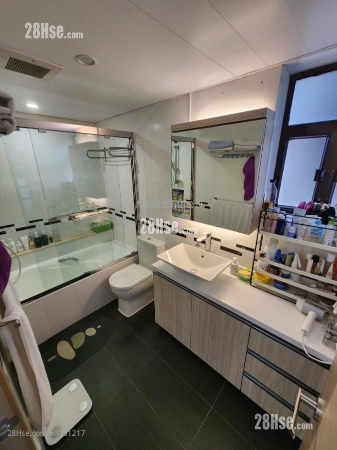 富豪花園 售盤 3 房 , 2 浴室 831 平方呎