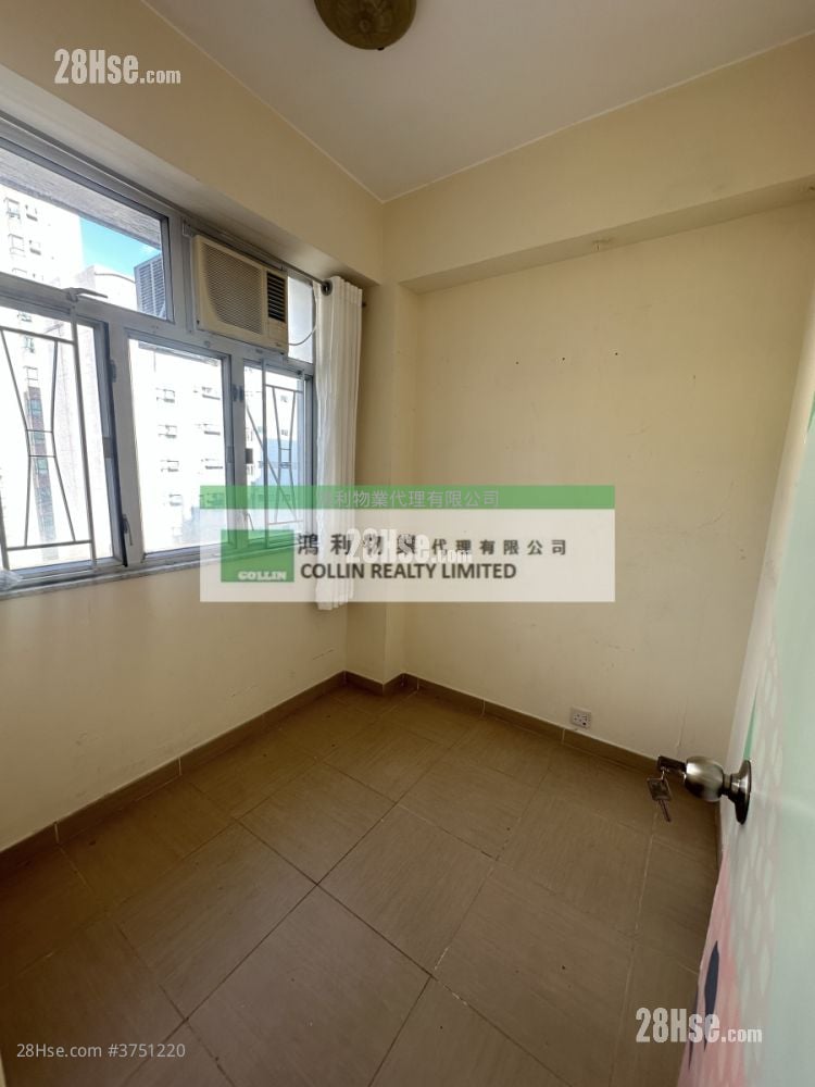 Tung Wai Building Sell 2 Bedrooms , 1 Bathroom 275 ft²