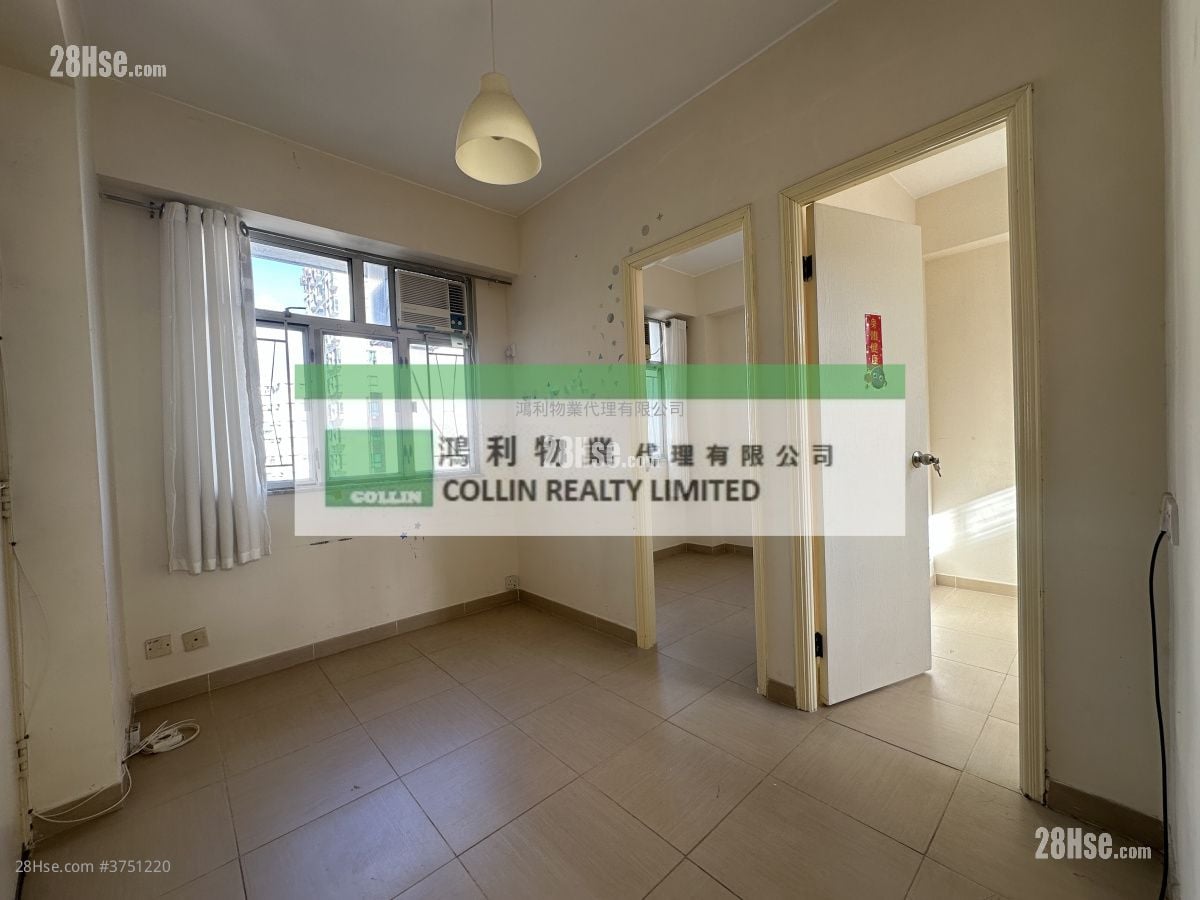 Tung Wai Building Sell 2 Bedrooms , 1 Bathroom 275 ft²