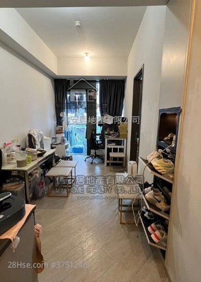 The Royale Rental 1 Bedroom , 1 Bathroom 300 ft²