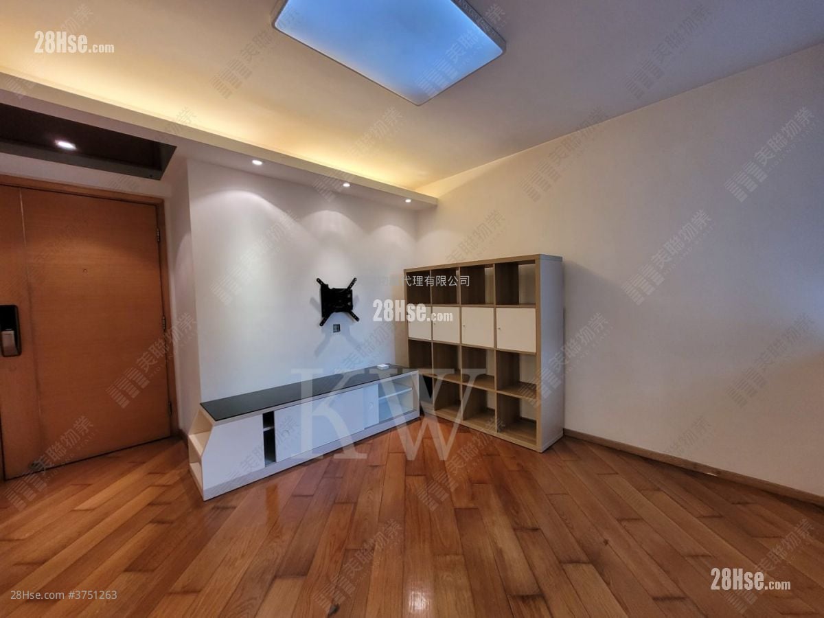 海滨南岸 售盘 3 房 593 平方尺