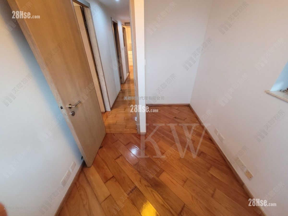 海滨南岸 售盘 3 房 593 平方尺