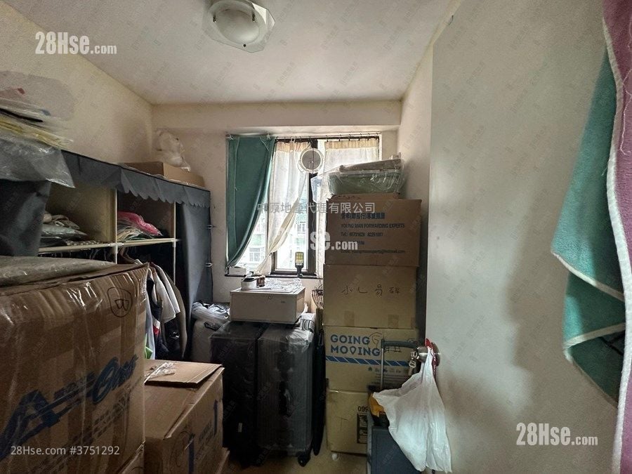 南丰新邨 售盘 3 房 , 1 浴室 516 平方尺