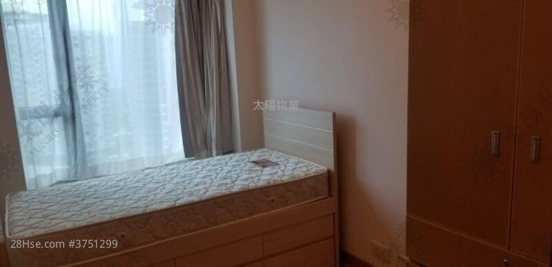 半島豪庭 租盤 3 房 935 平方呎