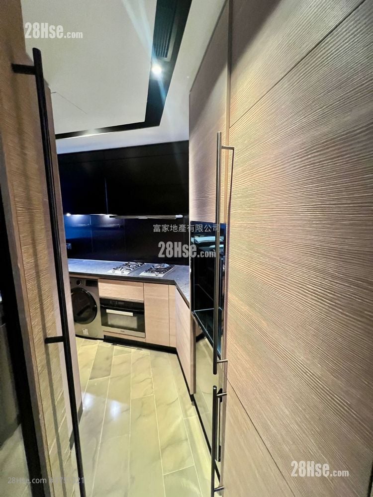 柏傲山 租盘 3 房 , 2 浴室 716 平方尺