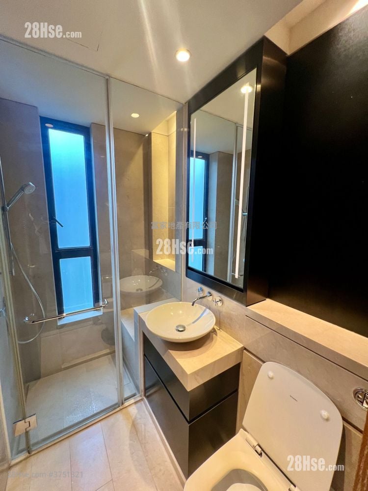 柏傲山 租盘 3 房 , 2 浴室 716 平方尺