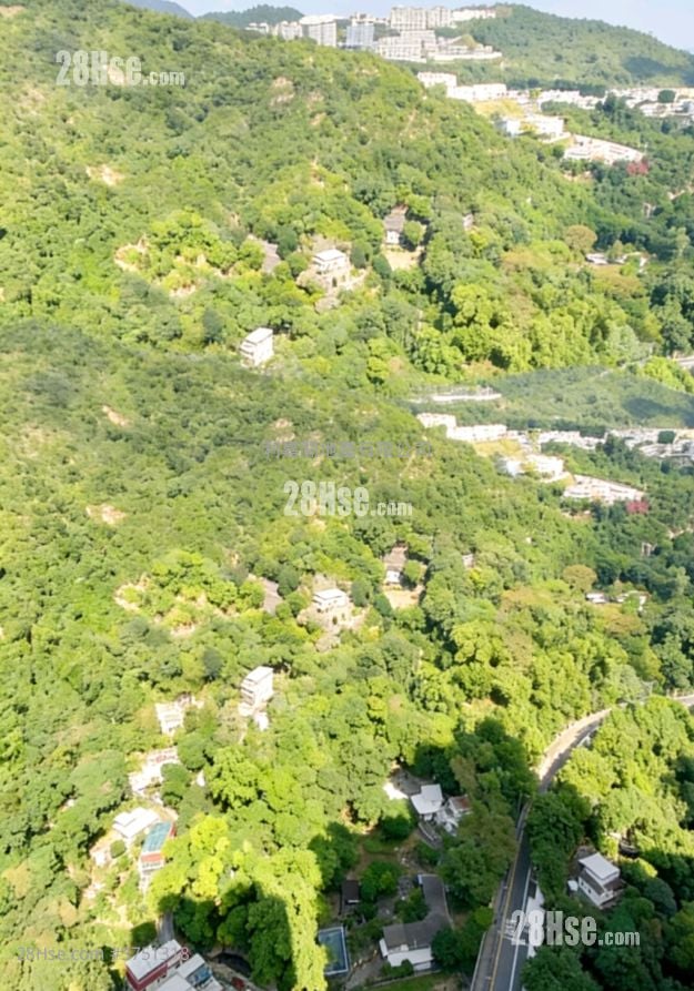 Royal Ascot Sell 4 Bedrooms , 2 Bathrooms 974 ft²