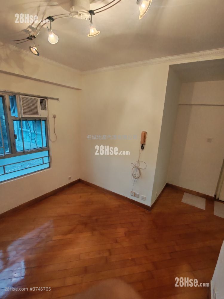 金狮花园 售盘 2 房 , 1 浴室 336 平方尺