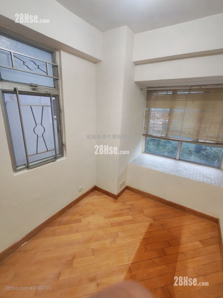 金狮花园 售盘 2 房 , 1 浴室 336 平方尺