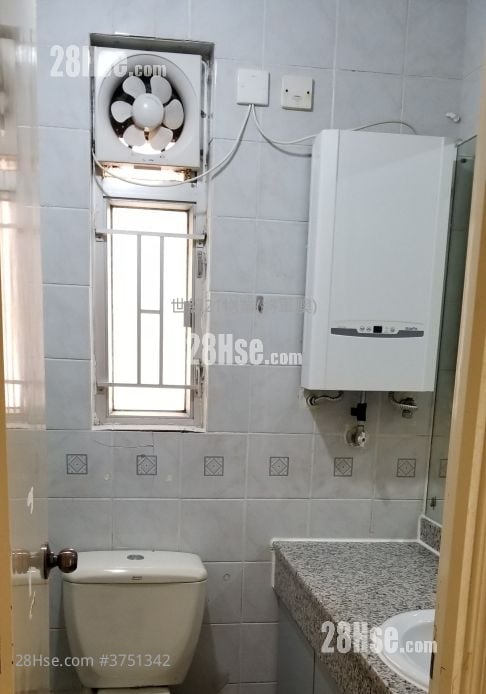 广明苑 售盘 2 房 429 平方尺