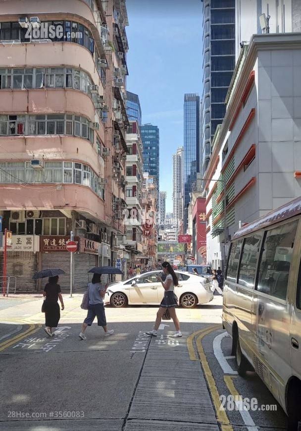 利兴大楼 售盘 365 平方尺