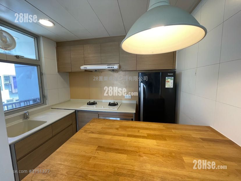 丹桂軒 售盤 2 房 , 1 浴室 406 平方呎