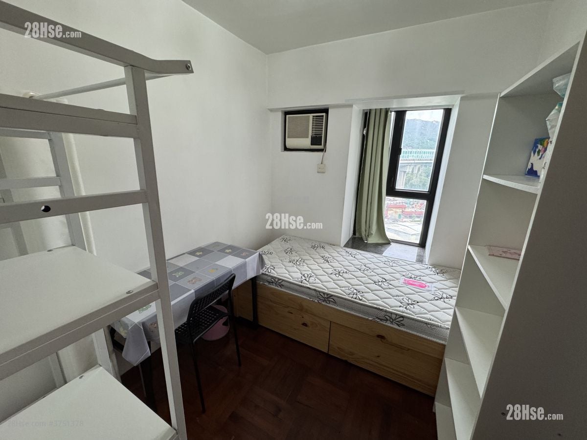 bedroom 1: The Sherwood Sell 2 Bedrooms , 1 Bathroom 450 ft²