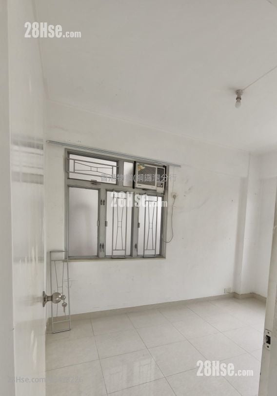 海伦大厦 租盘 3 房 , 2 浴室 932 平方尺