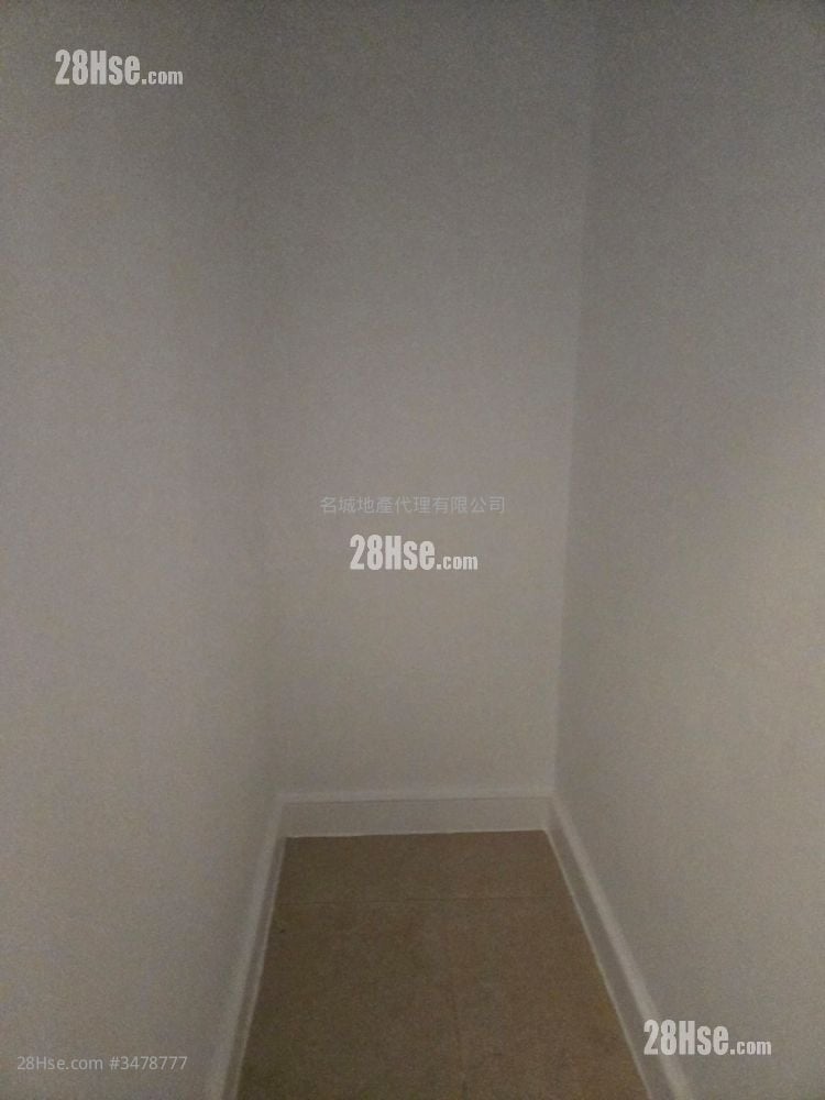 名城 售盘 3 房 , 2 浴室 785 平方尺