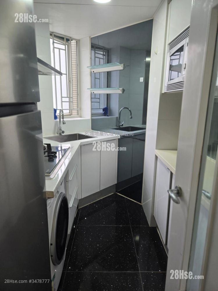 名城 售盘 3 房 , 2 浴室 785 平方尺