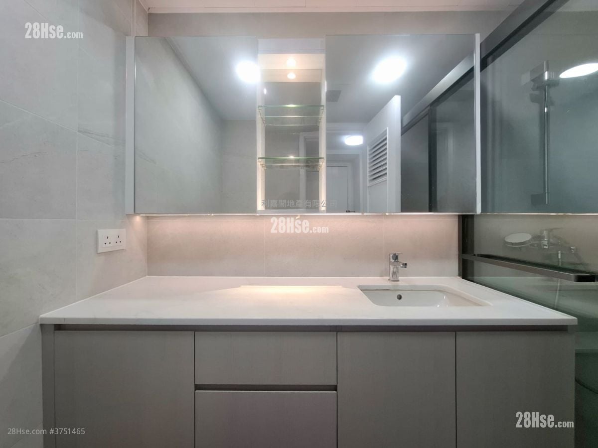 映湾园 售盘 3 房 , 2 浴室 709 平方尺