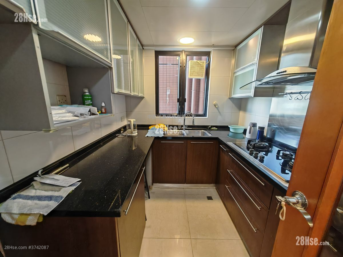 爵悅庭 租盤 4 房 , 3 浴室 722 平方呎