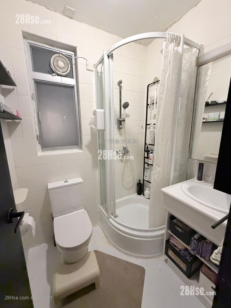 彩明苑 售盤 3 房 , 2 浴室 650 平方呎