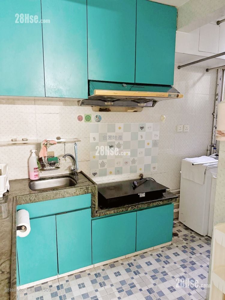 Chung Nga Court Sell 381 ft²