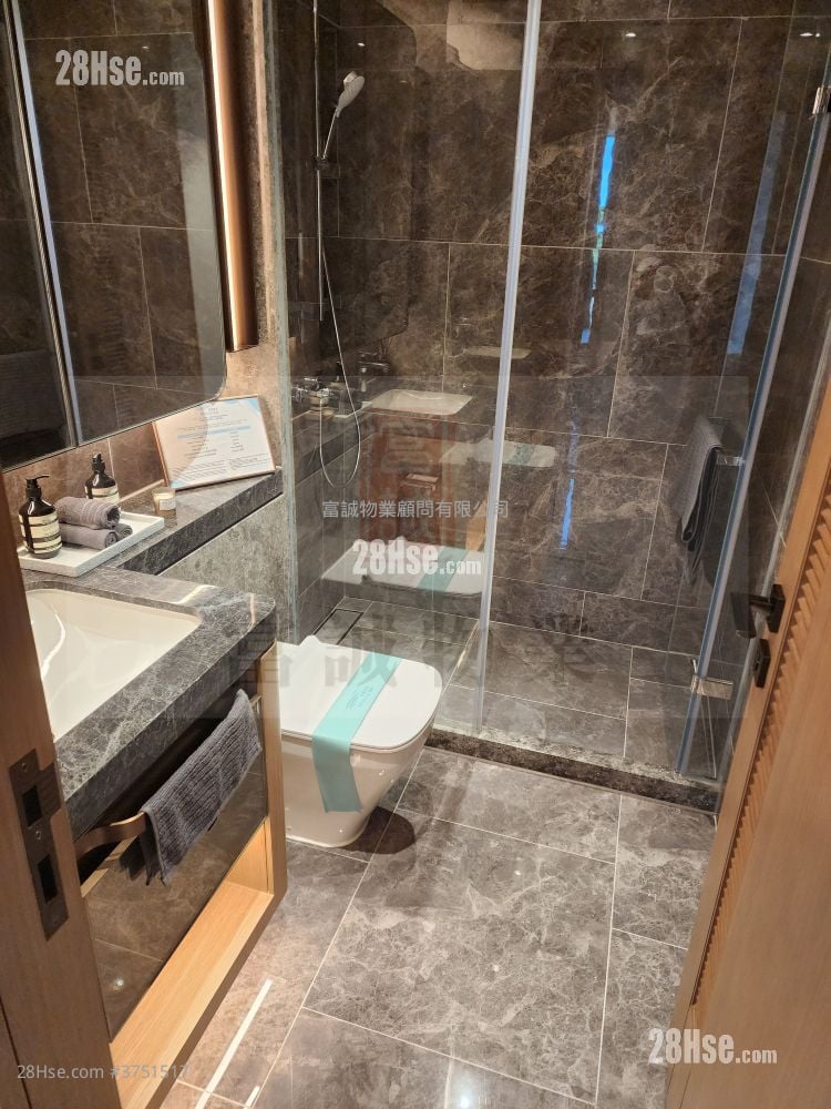 Montego Bay Sell 681 ft²