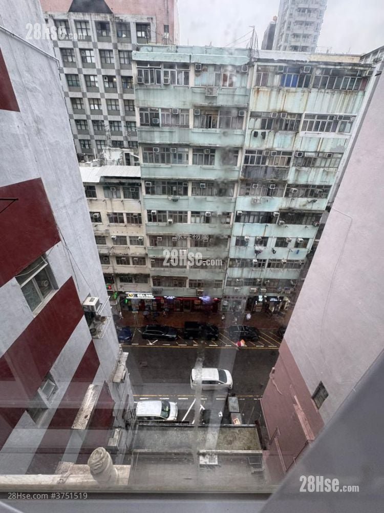 Lee Tat Building Sell 2 Bedrooms , 1 Bathroom 327 ft²