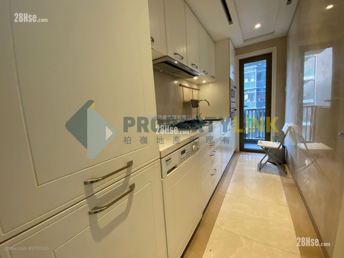 Kensington Hill Sell 3 Bedrooms , 2 Bathrooms 865 ft²