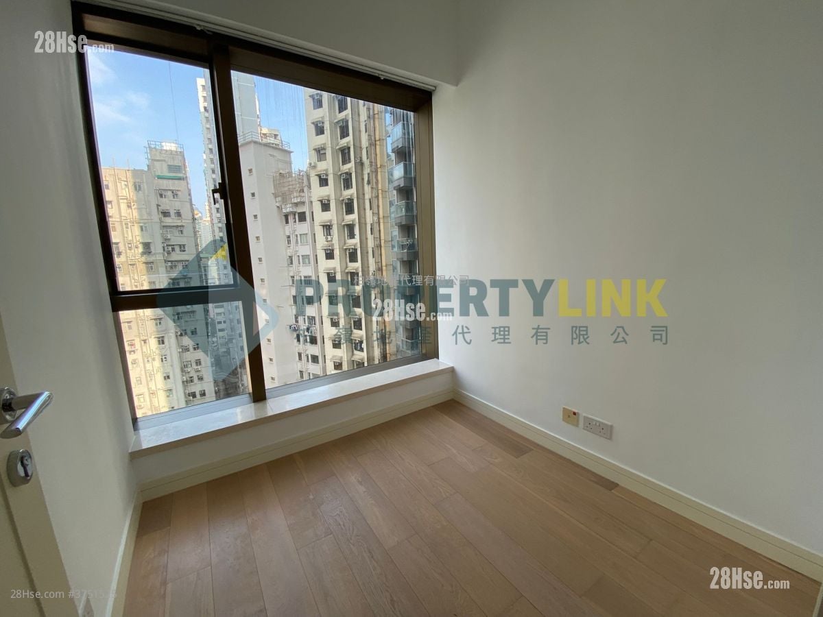 Kensington Hill Sell 3 Bedrooms , 2 Bathrooms 865 ft²