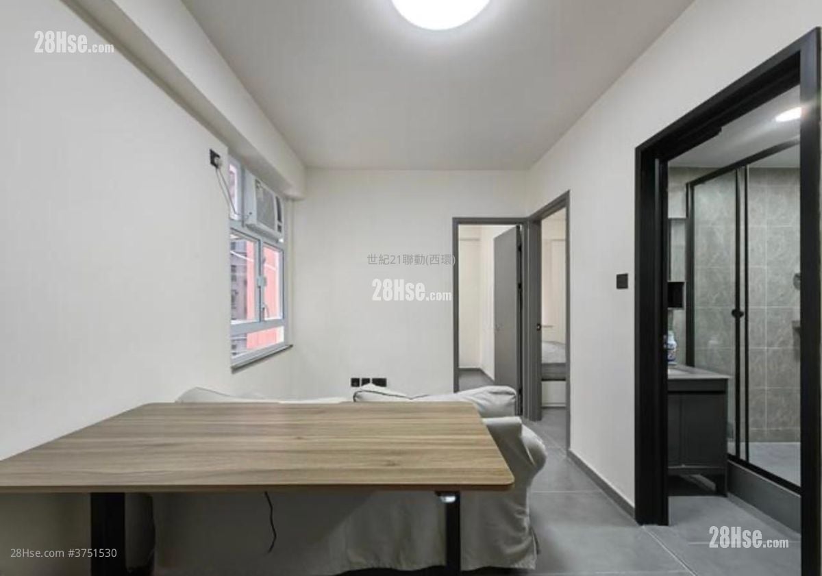 登龍閣 售盤 2 房 , 1 浴室 319 平方呎