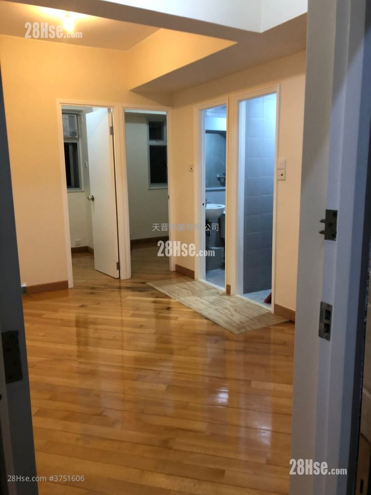 荣林大厦 售盘 2 房 , 1 浴室 270 平方尺