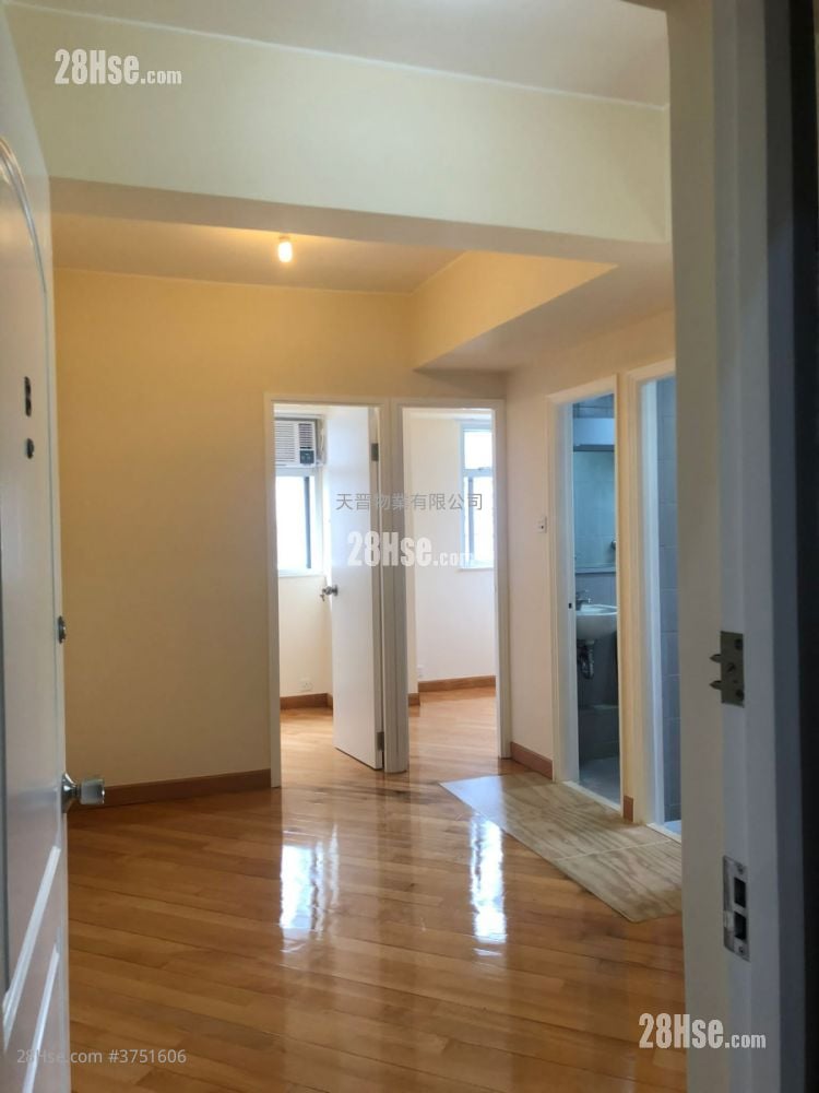 荣林大厦 售盘 2 房 , 1 浴室 270 平方尺