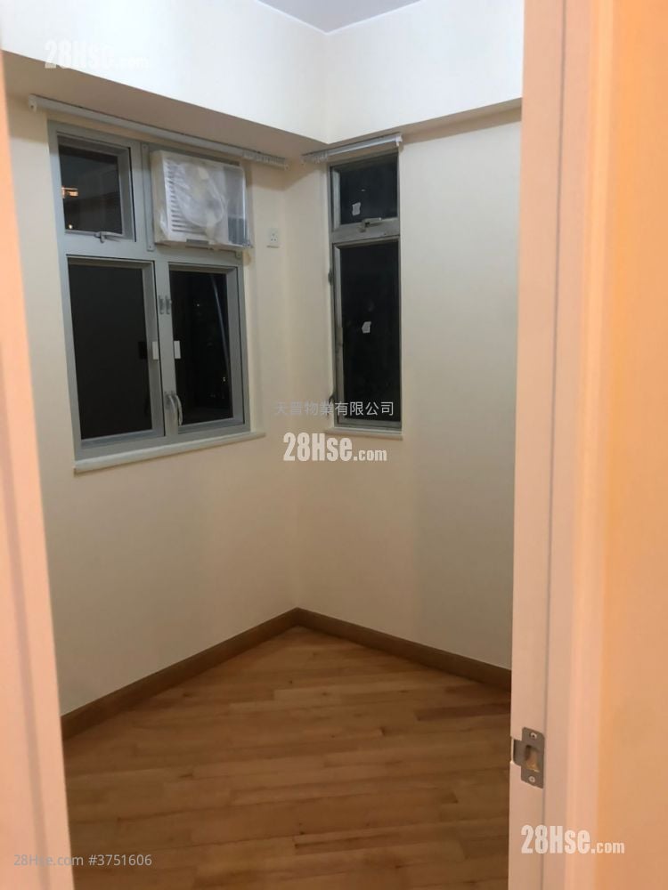 荣林大厦 售盘 2 房 , 1 浴室 270 平方尺