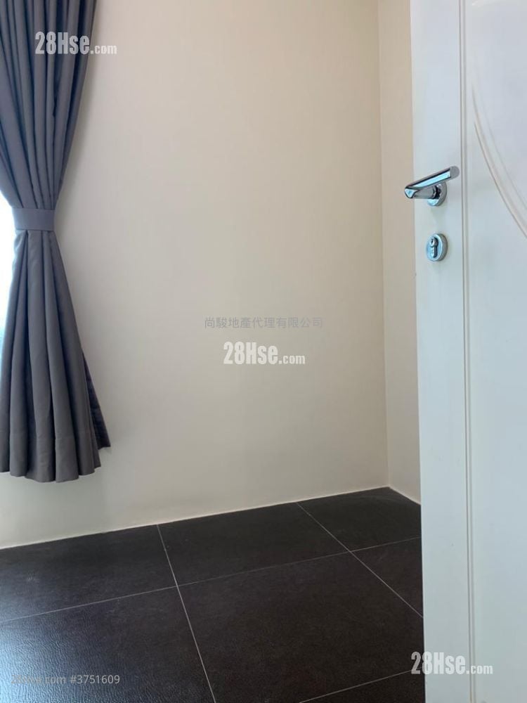 泓景臺 售盤 2 房 , 1 浴室 490 平方呎