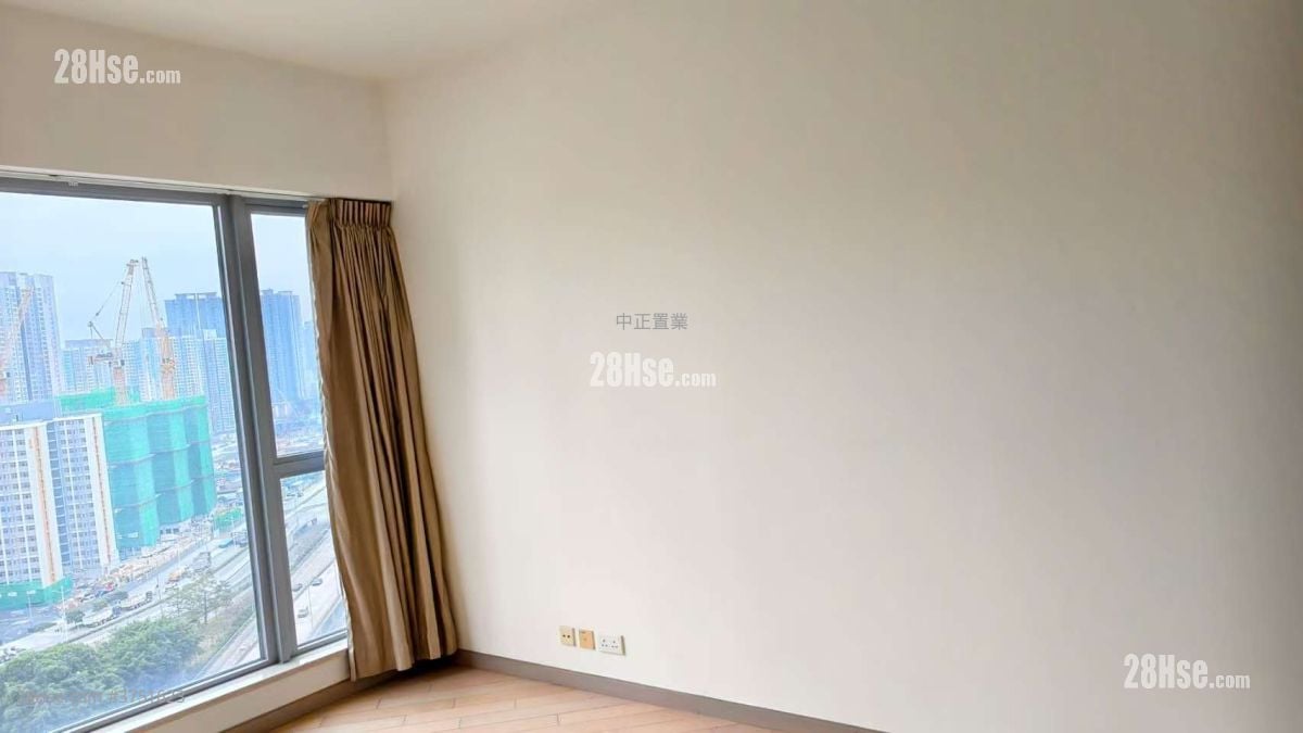 The Latitude Sell 4 Bedrooms , 3 Bathrooms 1,333 ft²