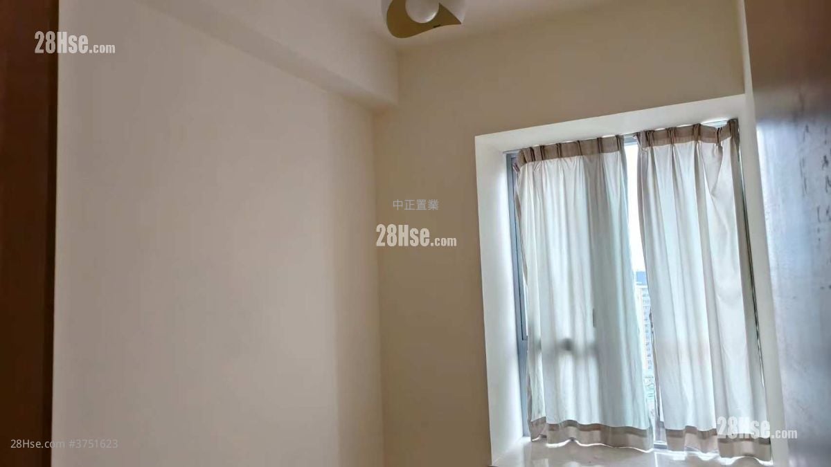 The Latitude Sell 4 Bedrooms , 3 Bathrooms 1,333 ft²