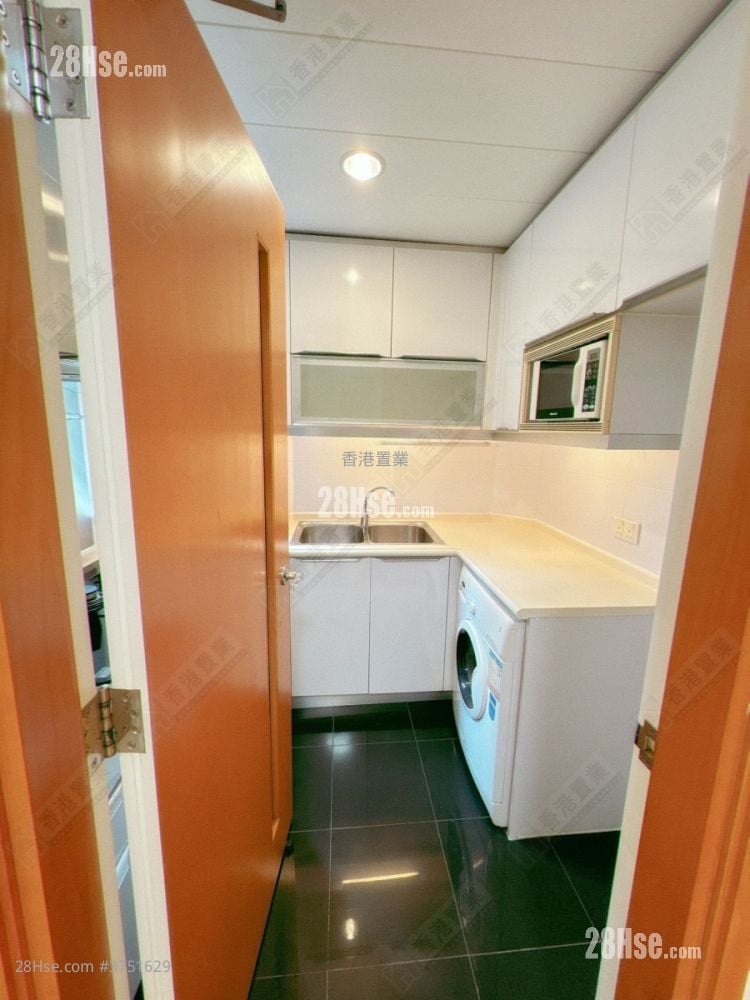 Liberte Sell 2 Bedrooms , 1 Bathroom 522 ft²