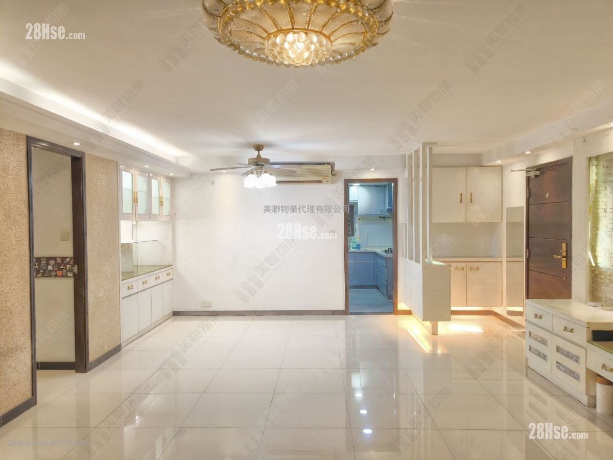 美孚新邨 售盤 3 房 , 2 浴室 1,121 平方呎