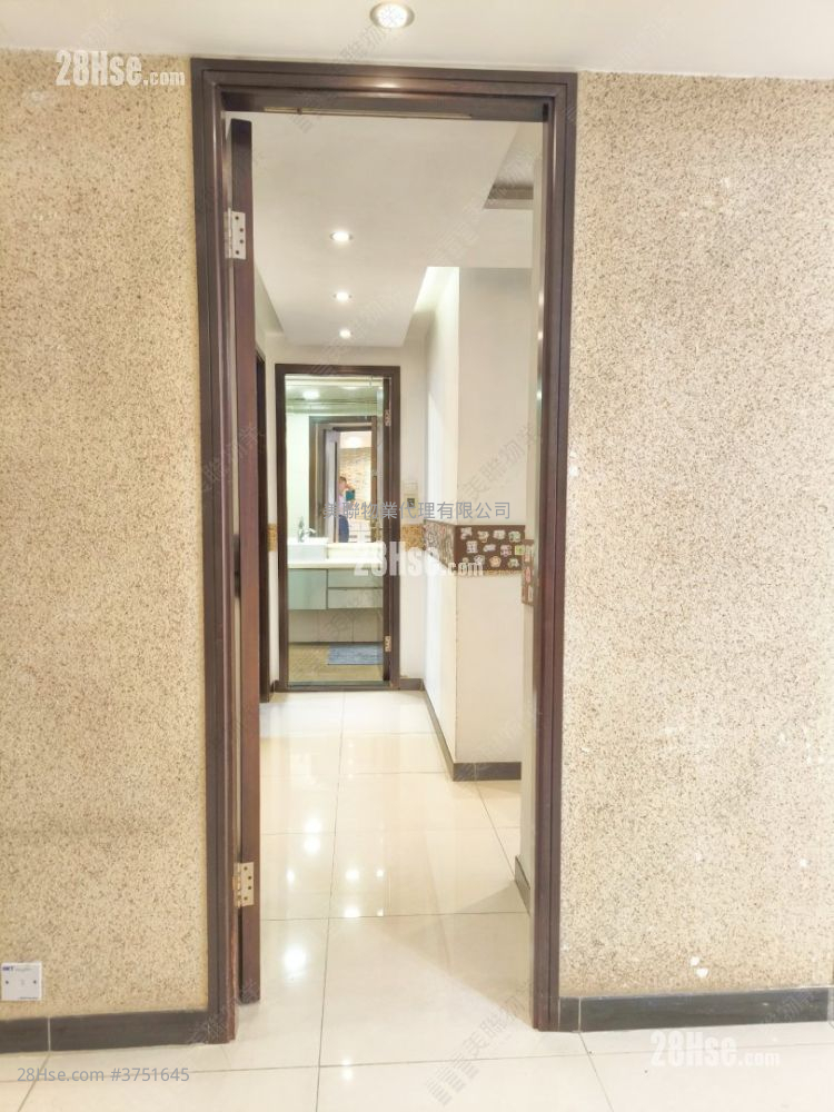 美孚新邨 售盤 3 房 , 2 浴室 1,121 平方呎