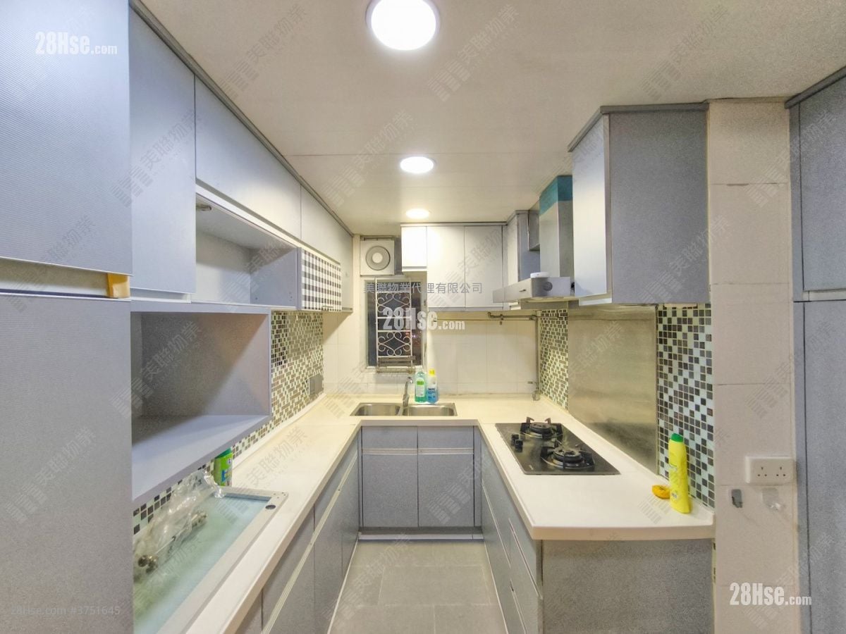 美孚新邨 售盤 3 房 , 2 浴室 1,121 平方呎