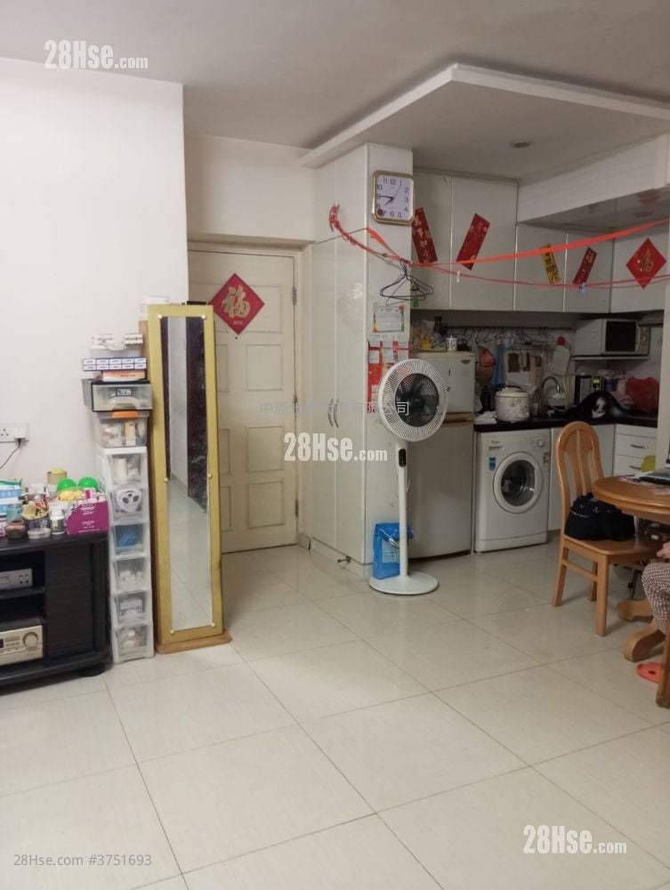 Tai Po Centre Sell 2 Bedrooms 462 ft²