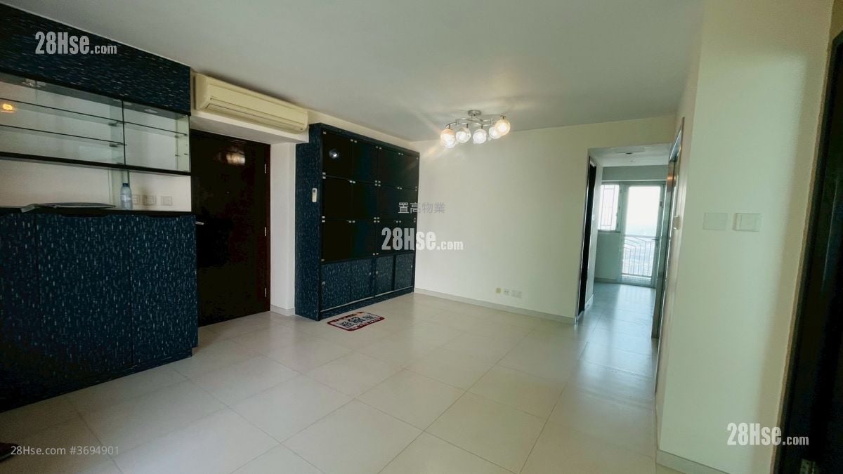 Grand Waterfront Sell 3 Bedrooms , 2 Bathrooms 898 ft²