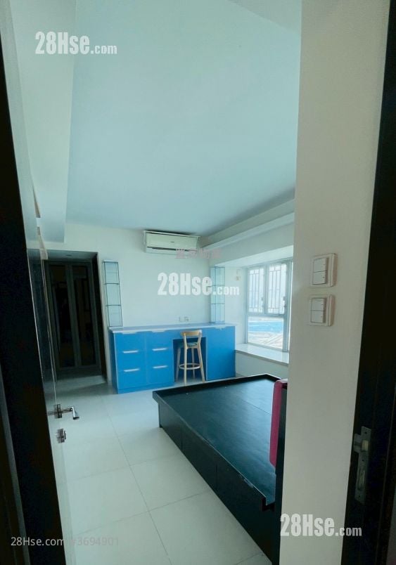 Grand Waterfront Sell 3 Bedrooms , 2 Bathrooms 898 ft²