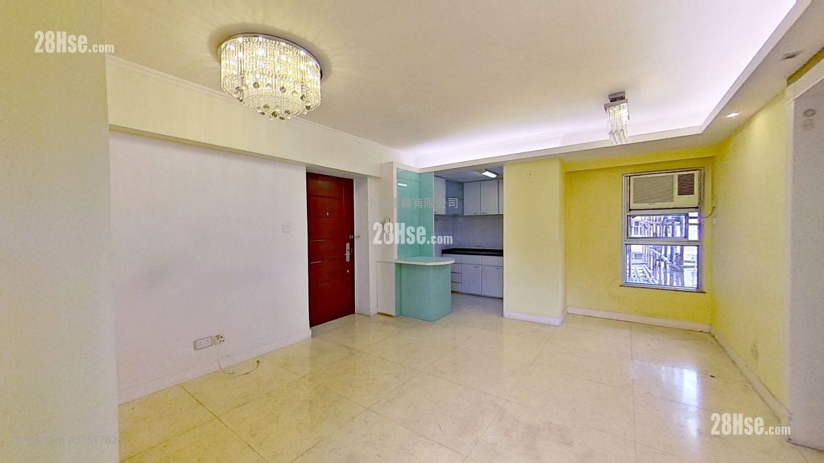 廳: 名仕花園 售盤 3 房 , 2 浴室 596 平方呎