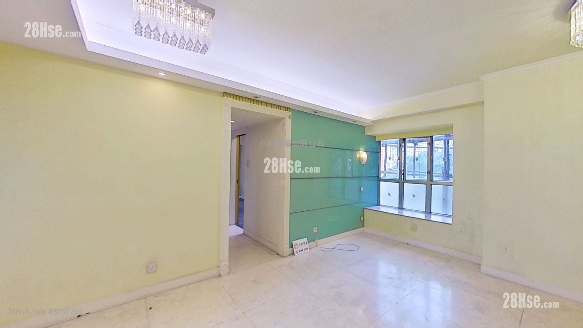 廳: 名仕花園 售盤 3 房 , 2 浴室 596 平方呎