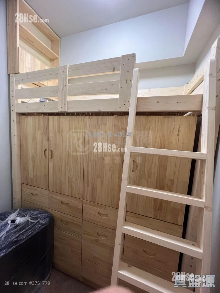 柏傲莊 售盤 2 房 , 2 浴室 594 平方呎