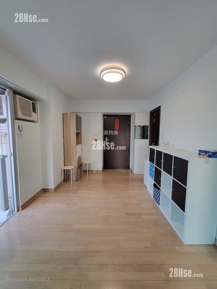 Grand Waterfront Sell 2 Bedrooms , 1 Bathroom 378 ft²