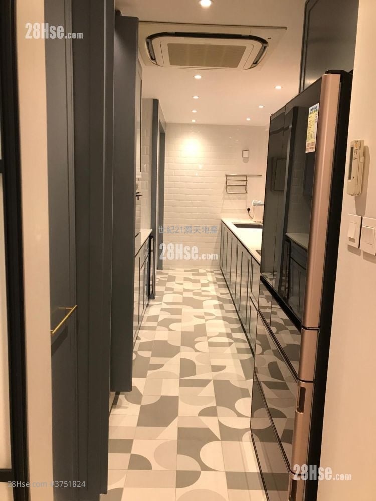 The Balmoral Sell 4 Bedrooms , 3 Bathrooms 1,607 ft²