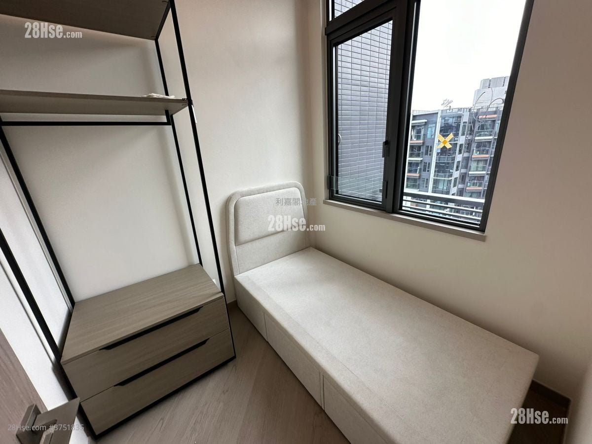 Silicon Hill Sell 2 Bedrooms , 1 Bathroom 403 ft²