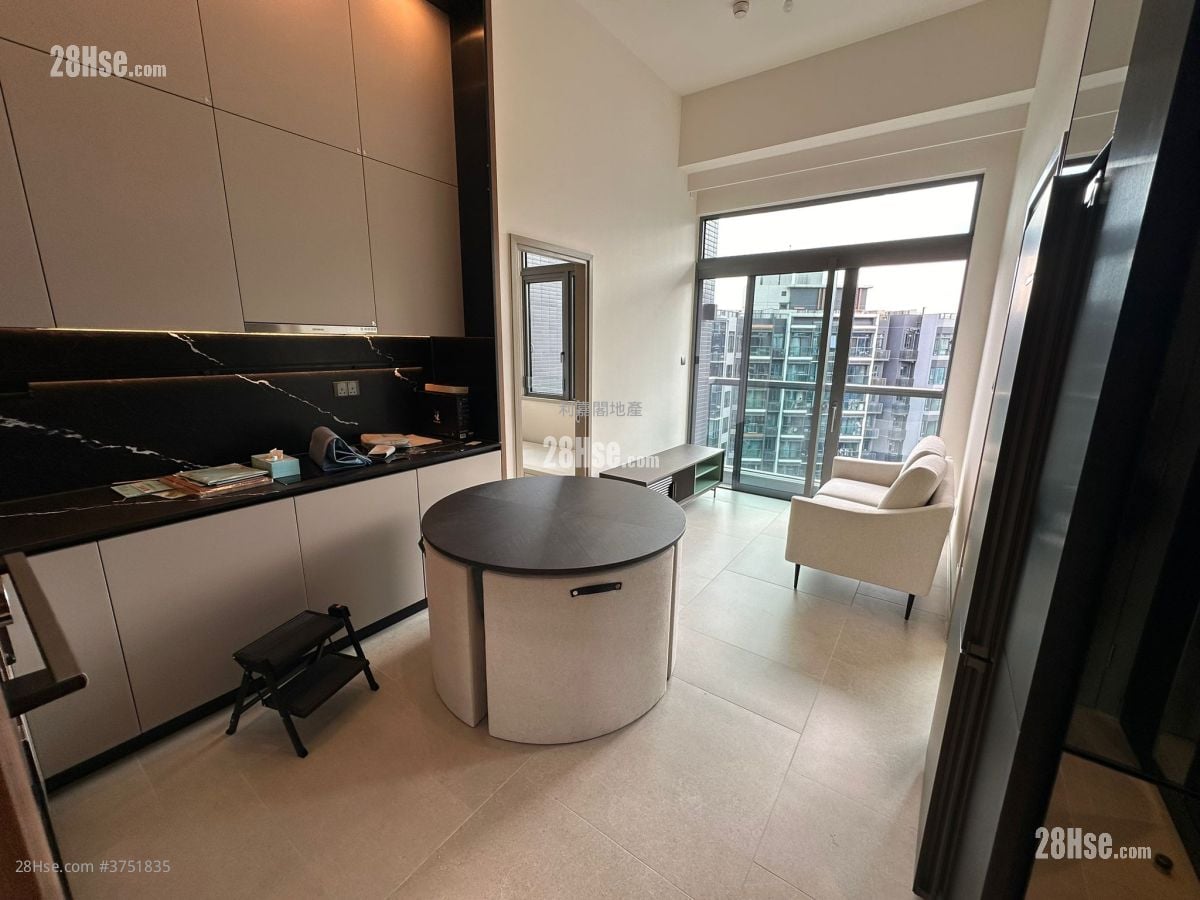 Silicon Hill Sell 2 Bedrooms , 1 Bathroom 403 ft²