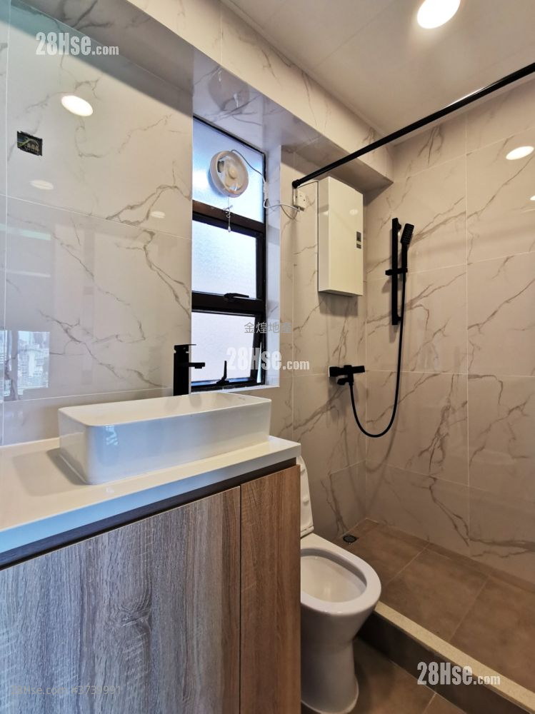 旭逸閣 租盤 1 房 308 平方呎